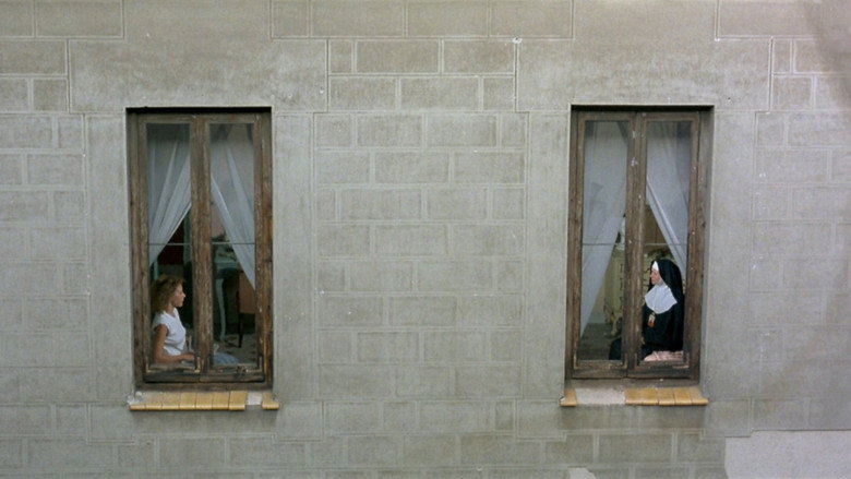 кадр из фильма Нескромное обаяние порока