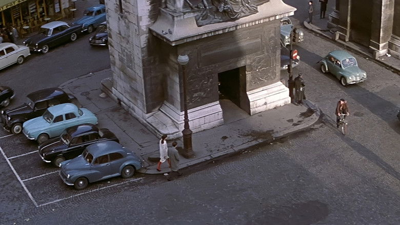 кадр из фильма Женщина есть женщина