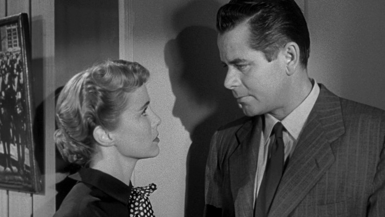 кадр из фильма Сильная жара