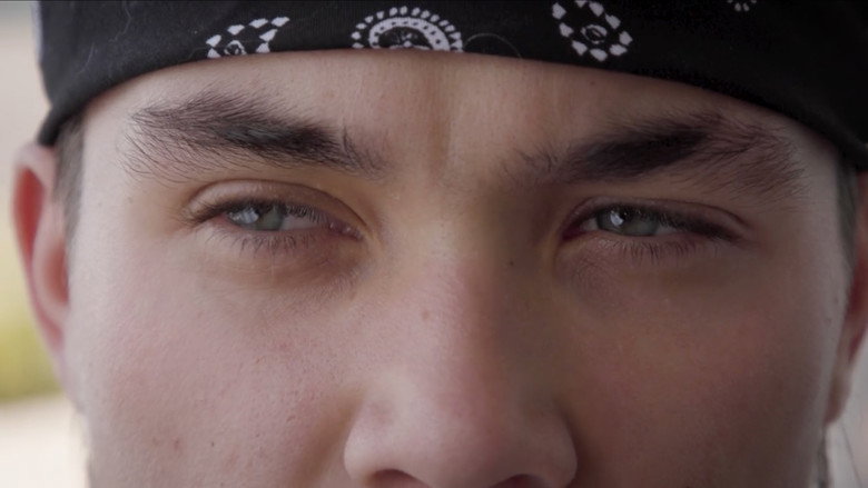 кадр из фильма Double Fisted