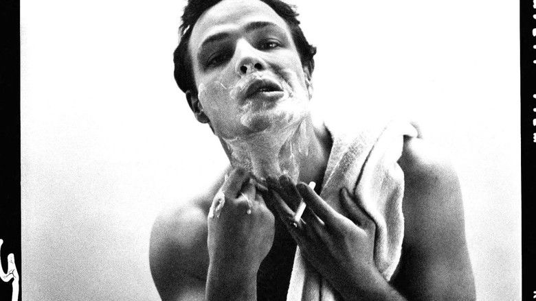 кадр из фильма Послушай меня, Марлон