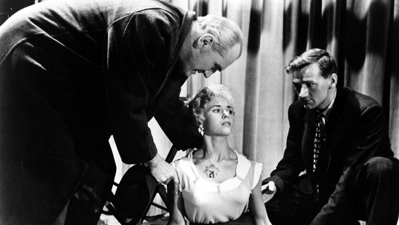 кадр из фильма Куотермасс 2