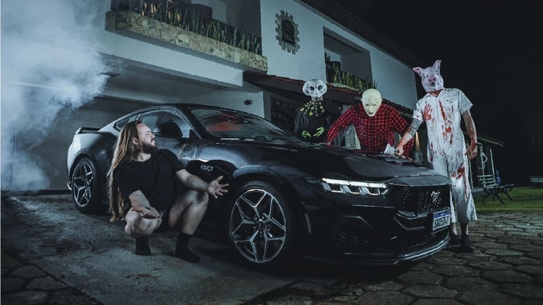 кадр из фильма Mustang em O Halloween