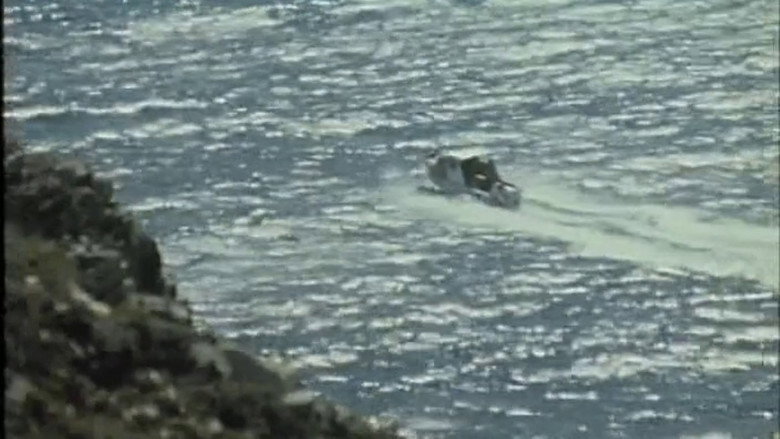 кадр из фильма North To Niugini