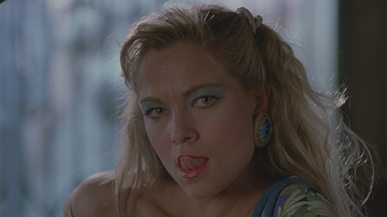 кадр из фильма Шлюха