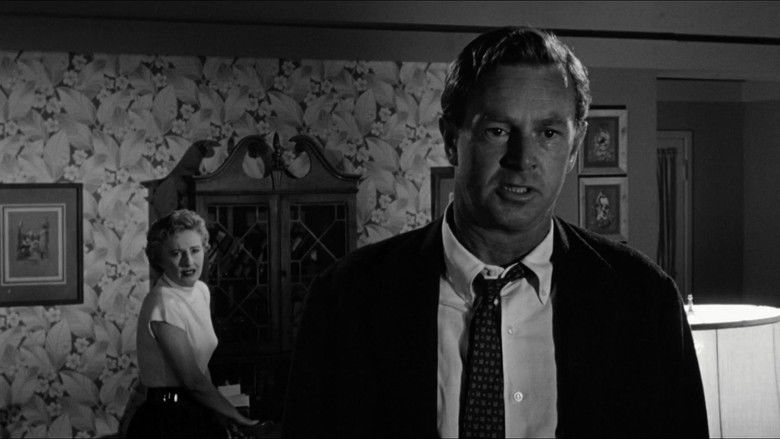 кадр из фильма Преступление страсти