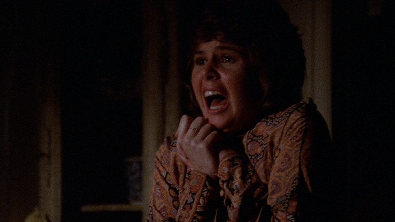 кадр из фильма Не бойся темноты