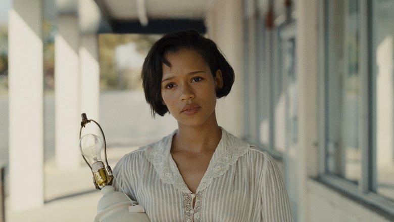 кадр из фильма Диван для мамы