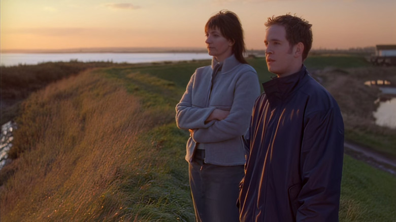 кадр из фильма Lawless Heart