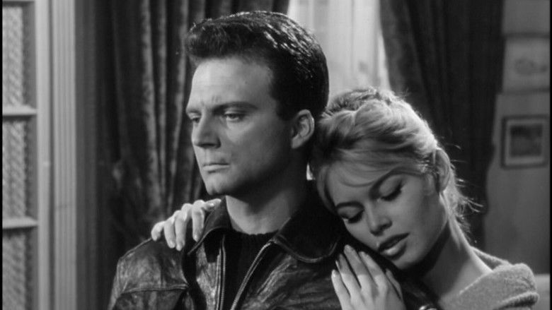 кадр из фильма В случае несчастья