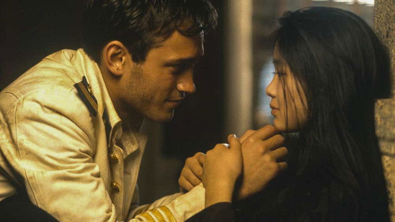 кадр из фильма Индокитай