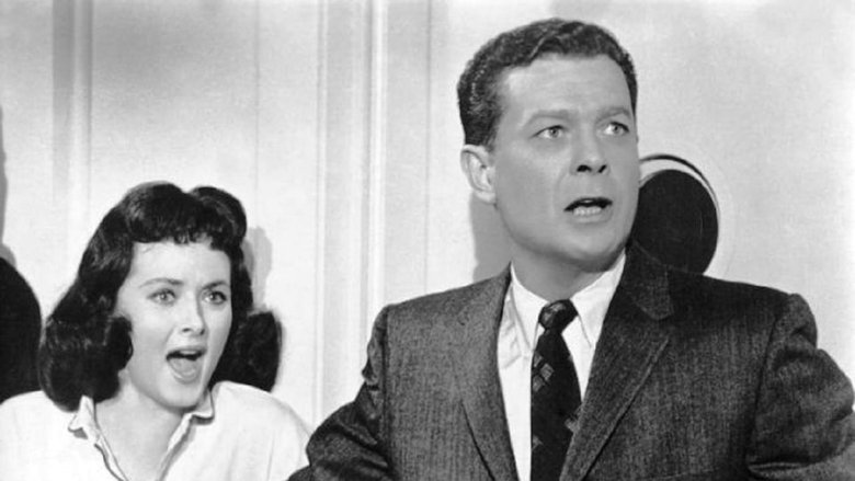 кадр из фильма Монстр в университетском городке