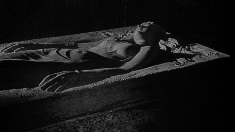 кадр из фильма L'ultima preda del vampiro