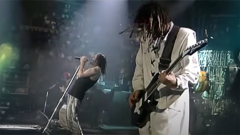 кадр из фильма Family Values Tour '98