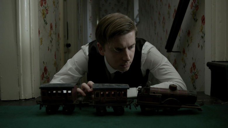 кадр из фильма Чисто английское привидение