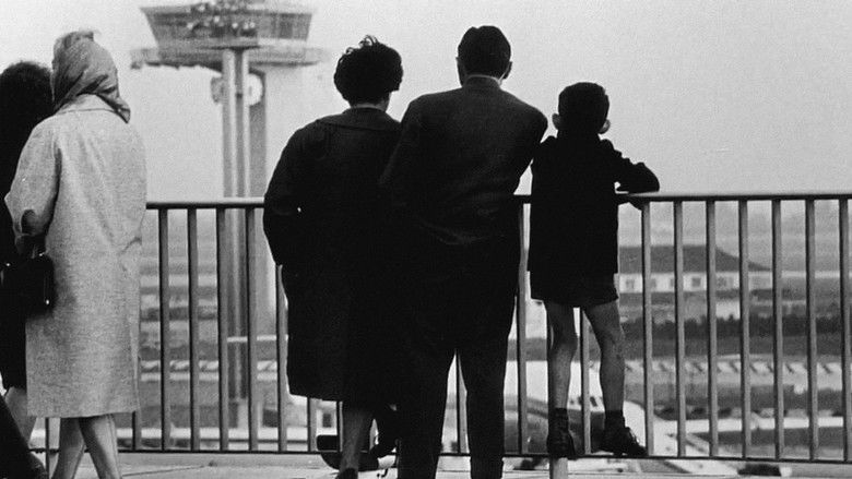 кадр из фильма Le Cinquième Plan de « La Jetée »