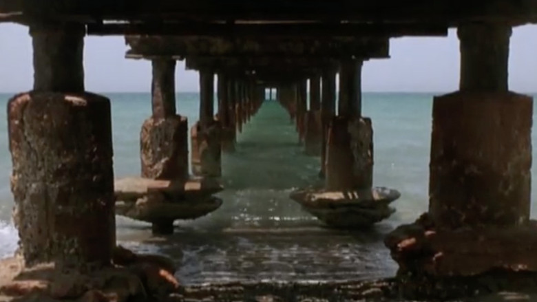 кадр из фильма Κάτω από τ'άστρα