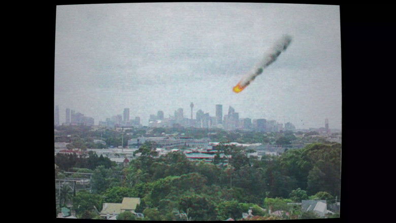 кадр из фильма BREAKING: Earth