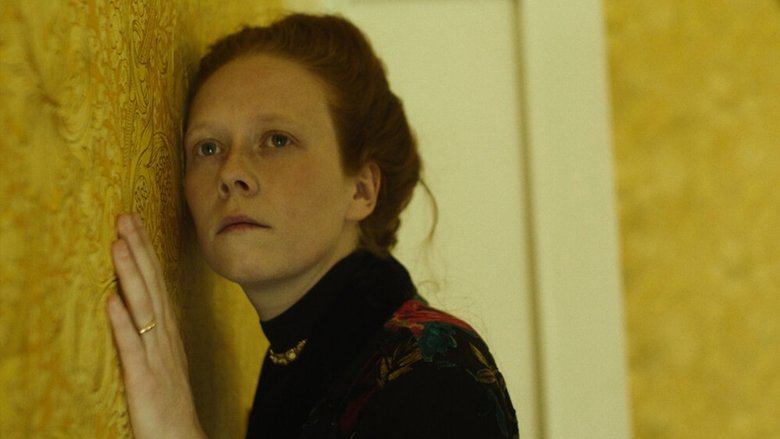 кадр из фильма The Yellow Wallpaper