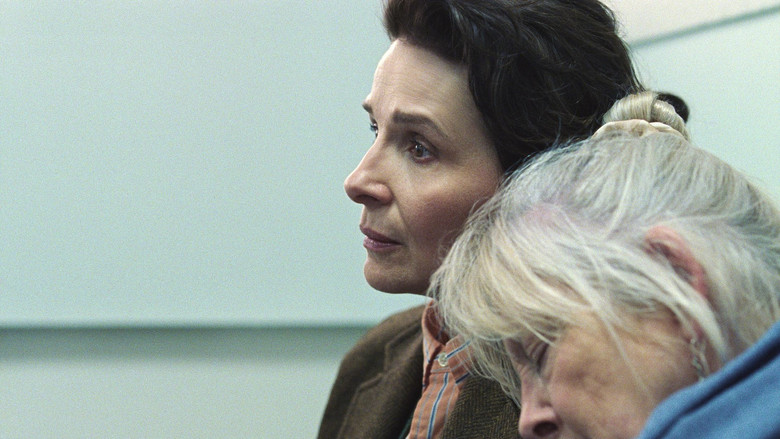 кадр из фильма Queen at Sea