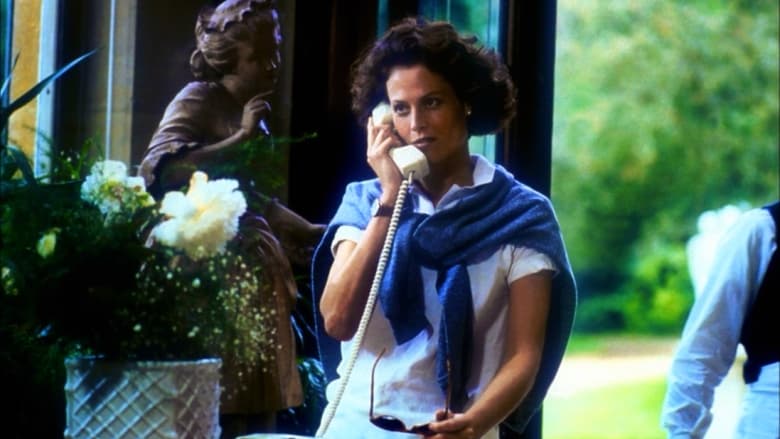 кадр из фильма Улица полумесяца