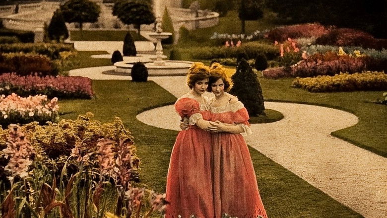 кадр из фильма Сиротки бури