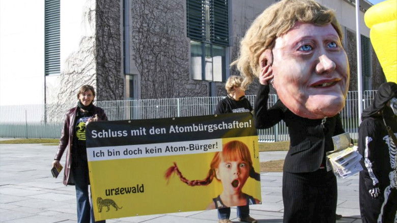 кадр из фильма urgewald – Auf den Spuren des Geldes