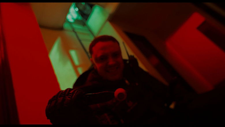 кадр из фильма MANDRIL