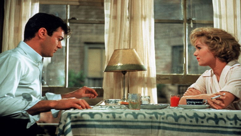 кадр из фильма Мышиная возня