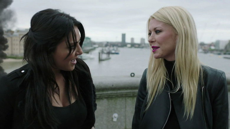 кадр из фильма Акулий торнадо 5: Глобальное роение