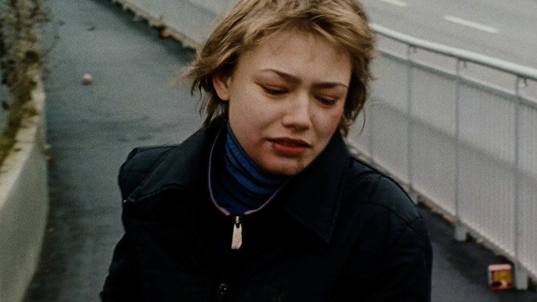 кадр из фильма Лиля навсегда