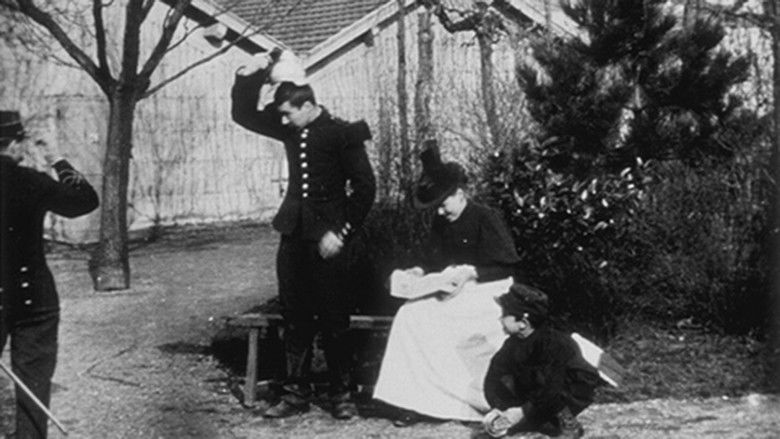 кадр из фильма Bonne d’enfants et cuirassier