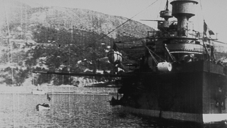 кадр из фильма Le “Magenta”