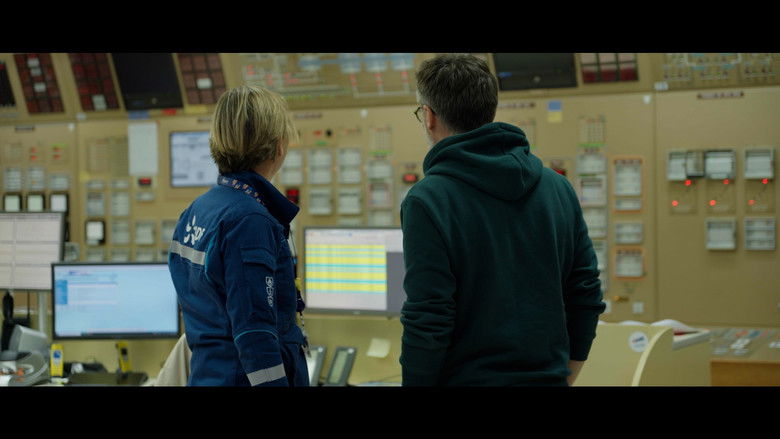 кадр из фильма Très chère électricité