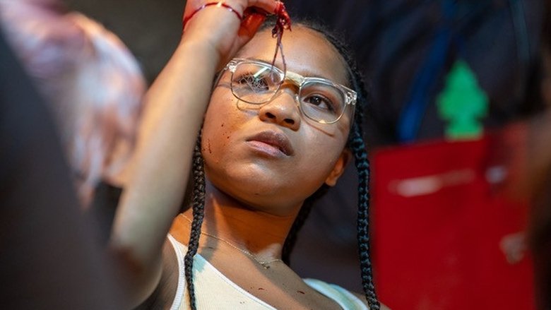 кадр из фильма Сердитая чёрная девушка и её монстр