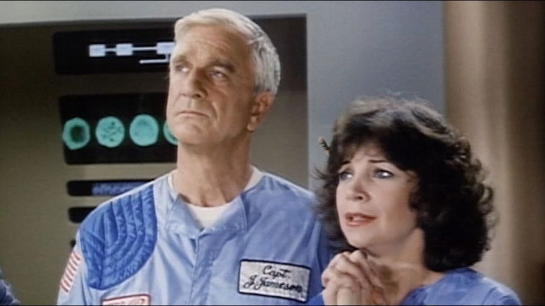 кадр из фильма Голый космос