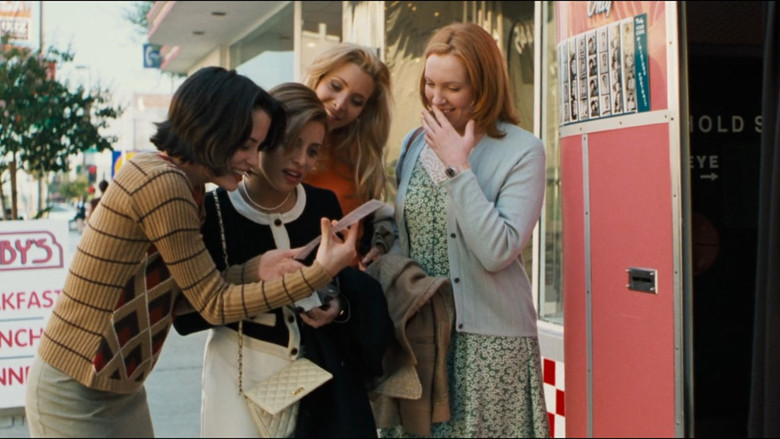 кадр из фильма Девушки из офиса