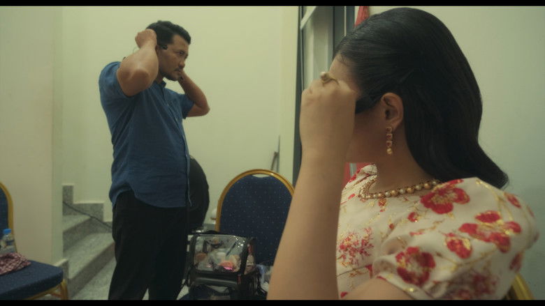 кадр из фильма និយាយឡើងវិញ