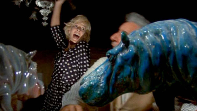 кадр из фильма Аромат дамы в черном