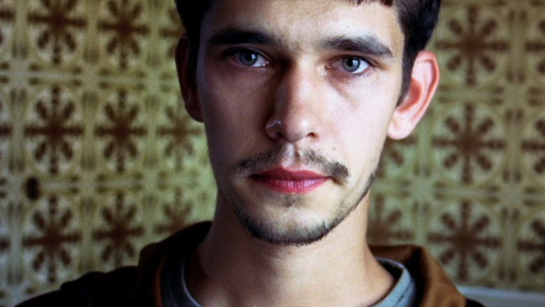 кадр из фильма 77 Beds