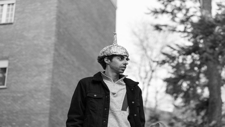 кадр из фильма El Neunoide