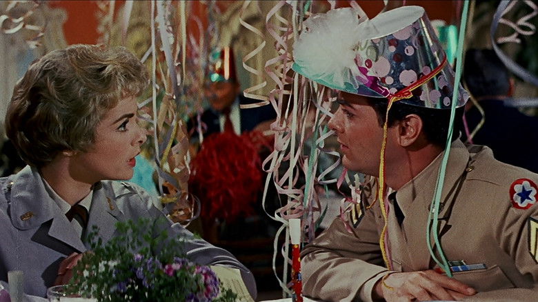 кадр из фильма Идеальный отпуск