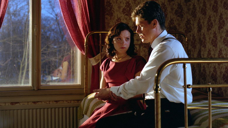 кадр из фильма Putoavia enkeleitä