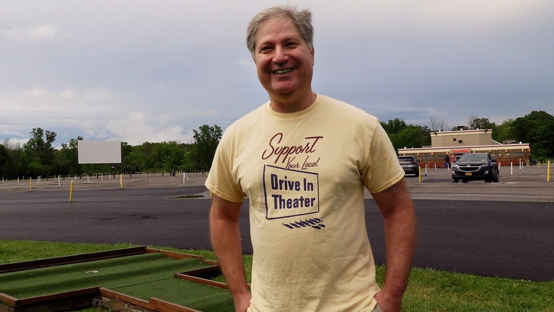 кадр из фильма Back to the Drive-in