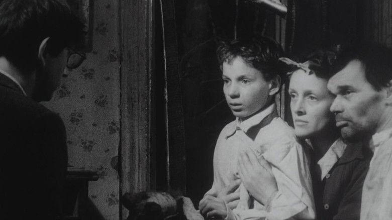 кадр из фильма Папа, умер дед Мороз