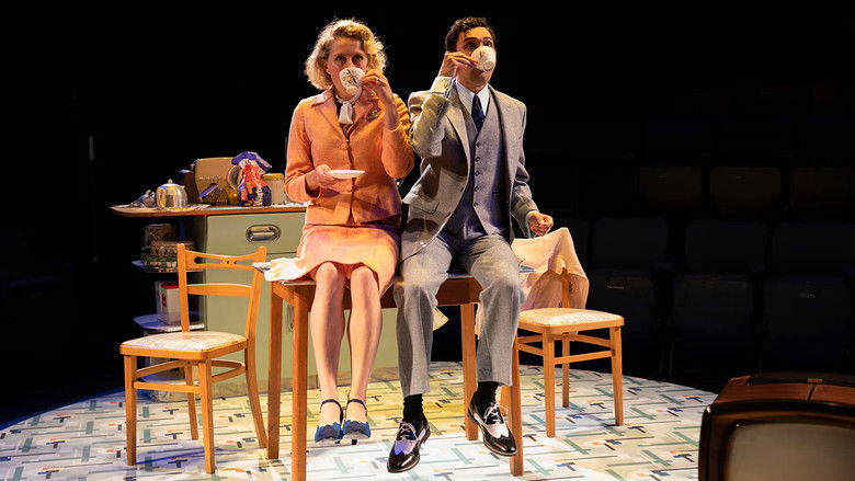 кадр из фильма Home, I'm Darling