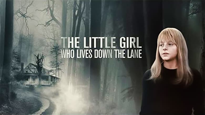 кадр из фильма Девочка живущая вниз по переулку