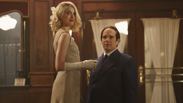 кадр из фильма Голубая луна