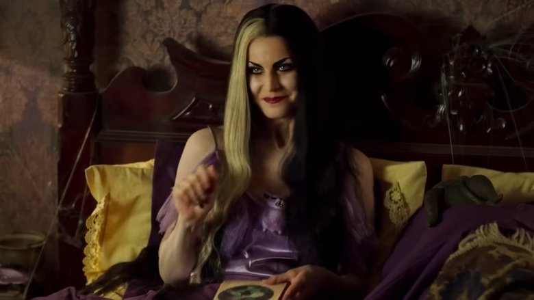 кадр из фильма Семейка монстров