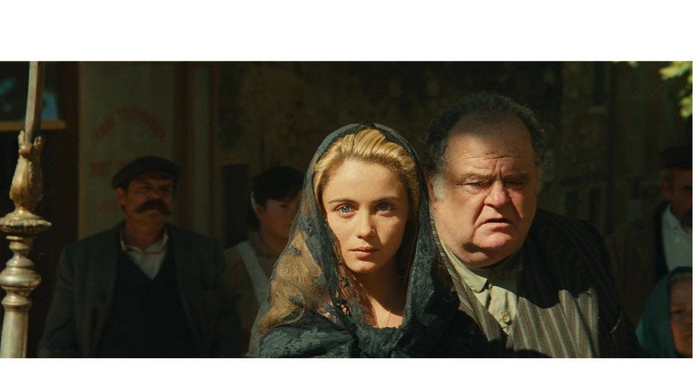 кадр из фильма Манон с источника